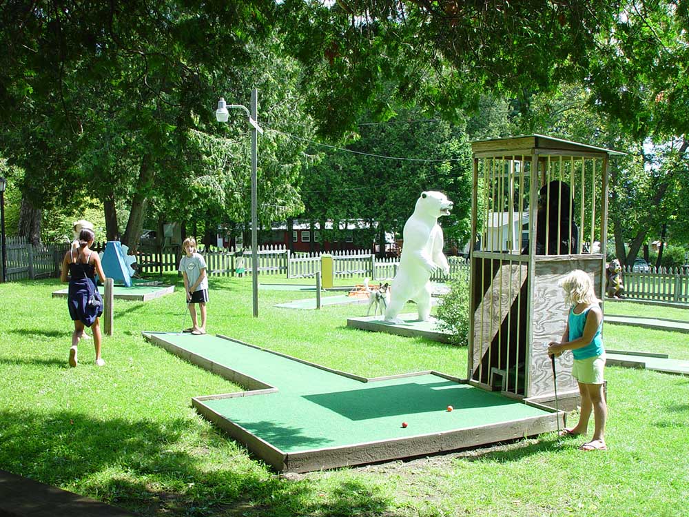 mini golf